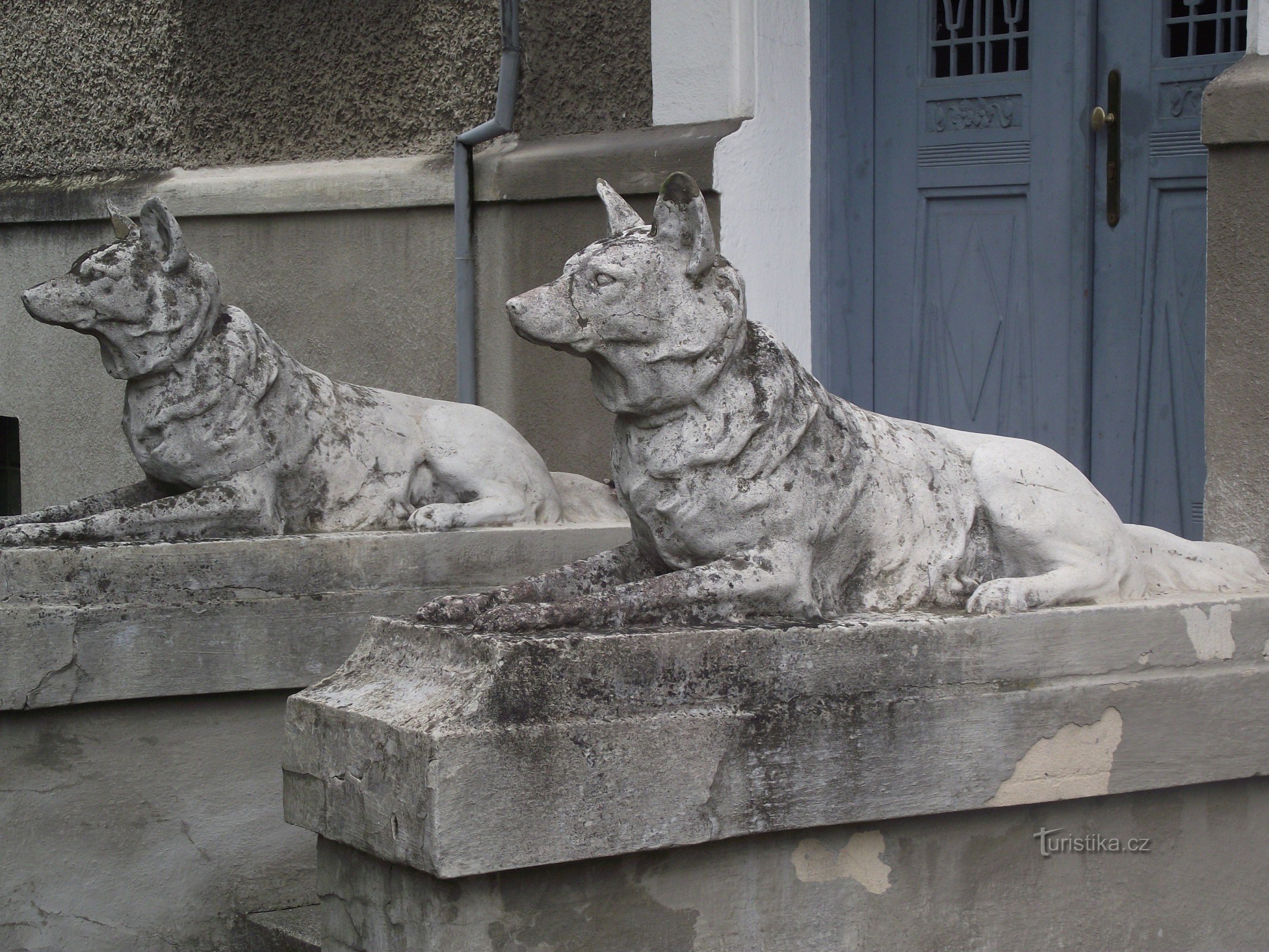 los guardias de la casa adosada de Klemm