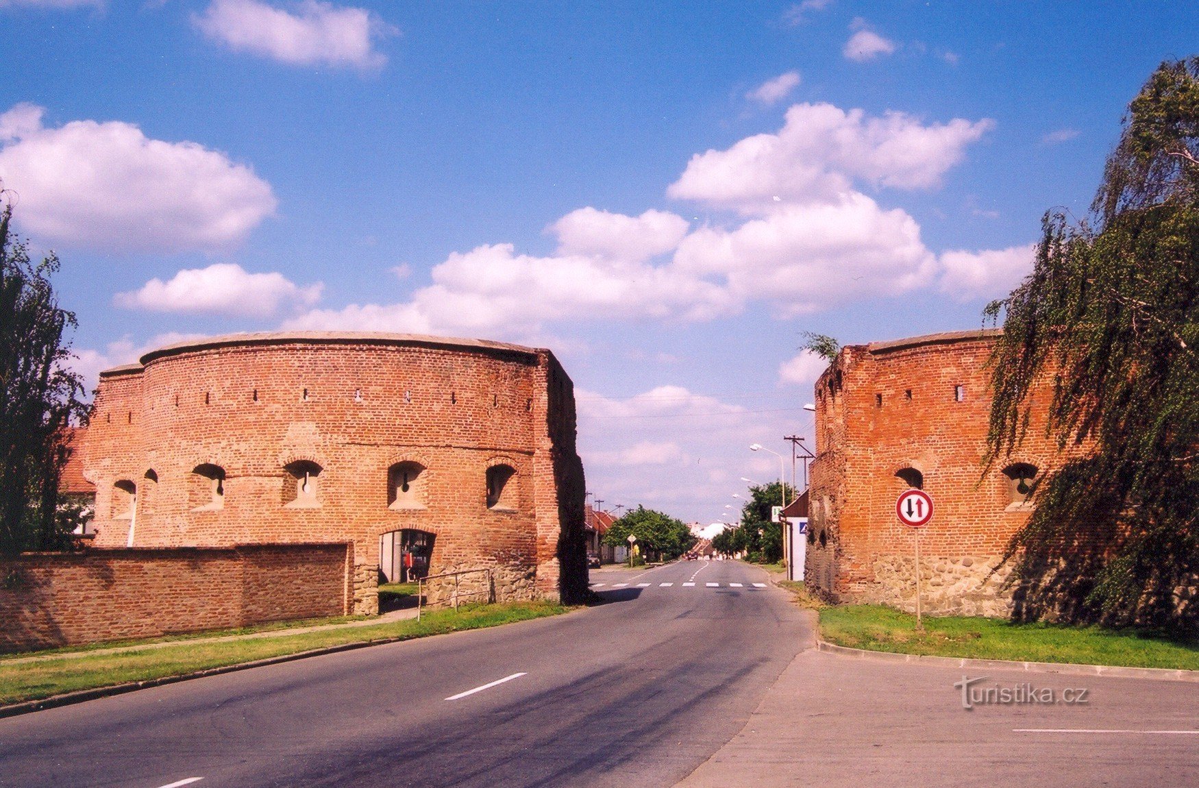 Caseta de vigilancia - Puerta Skalicka