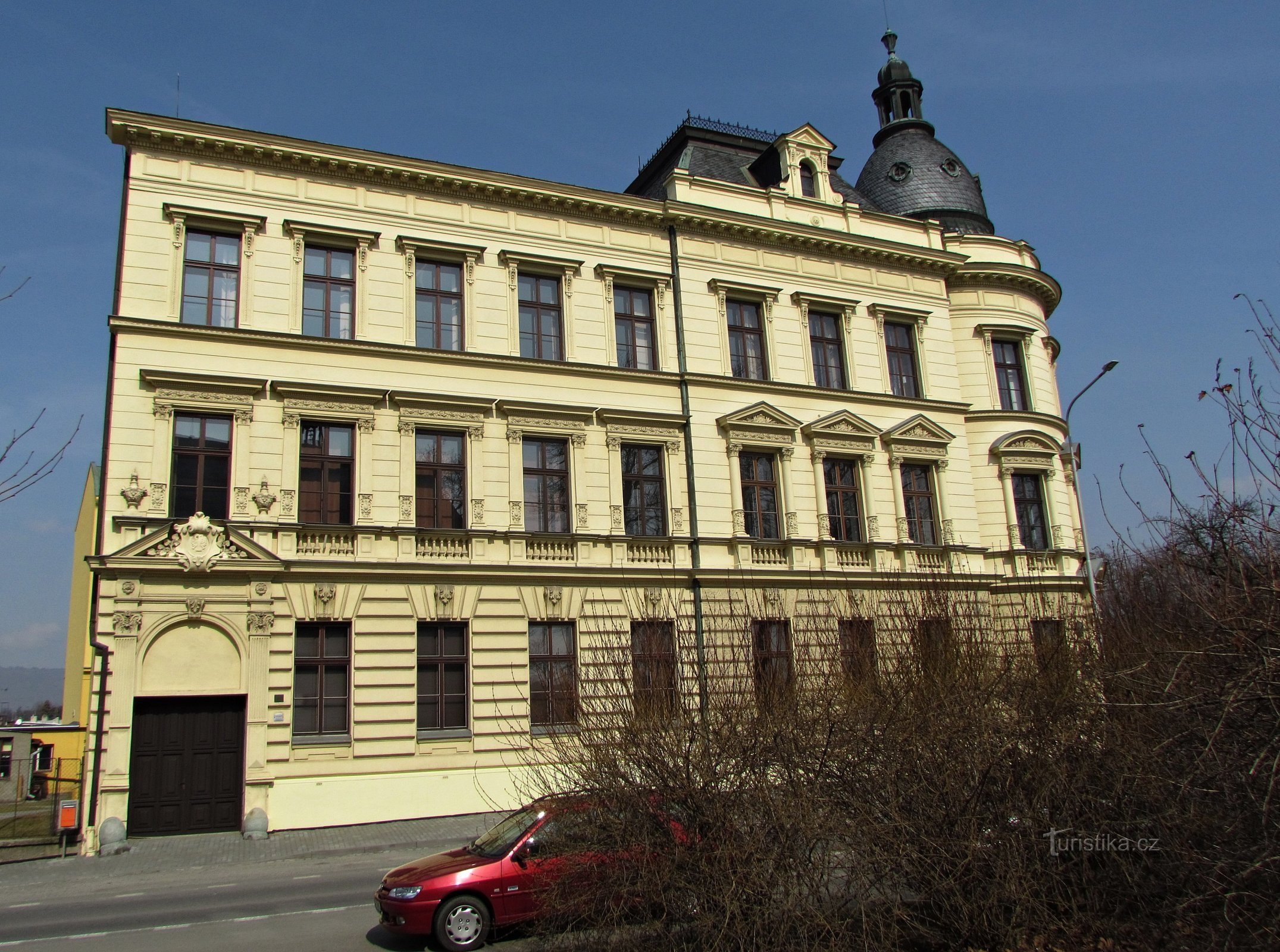 Middelbare industriële bouwschool in Lipník nad Bečvou