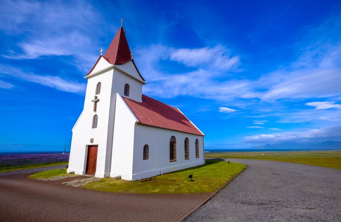 Centralböhmiska regionen och kyrkobyggnader, som du inte får missa på helgen?