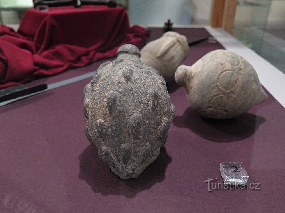 middelalderlige granater