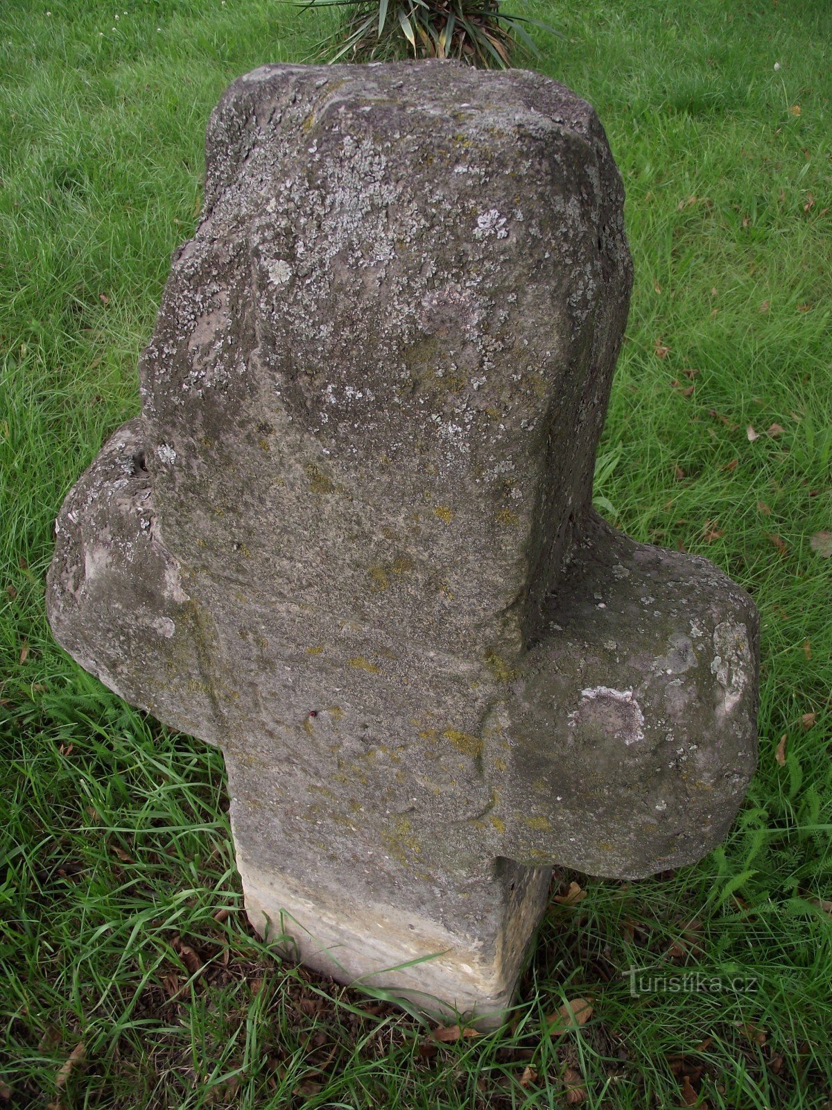 Střelice (cerca de Uničov) – cruces de paz