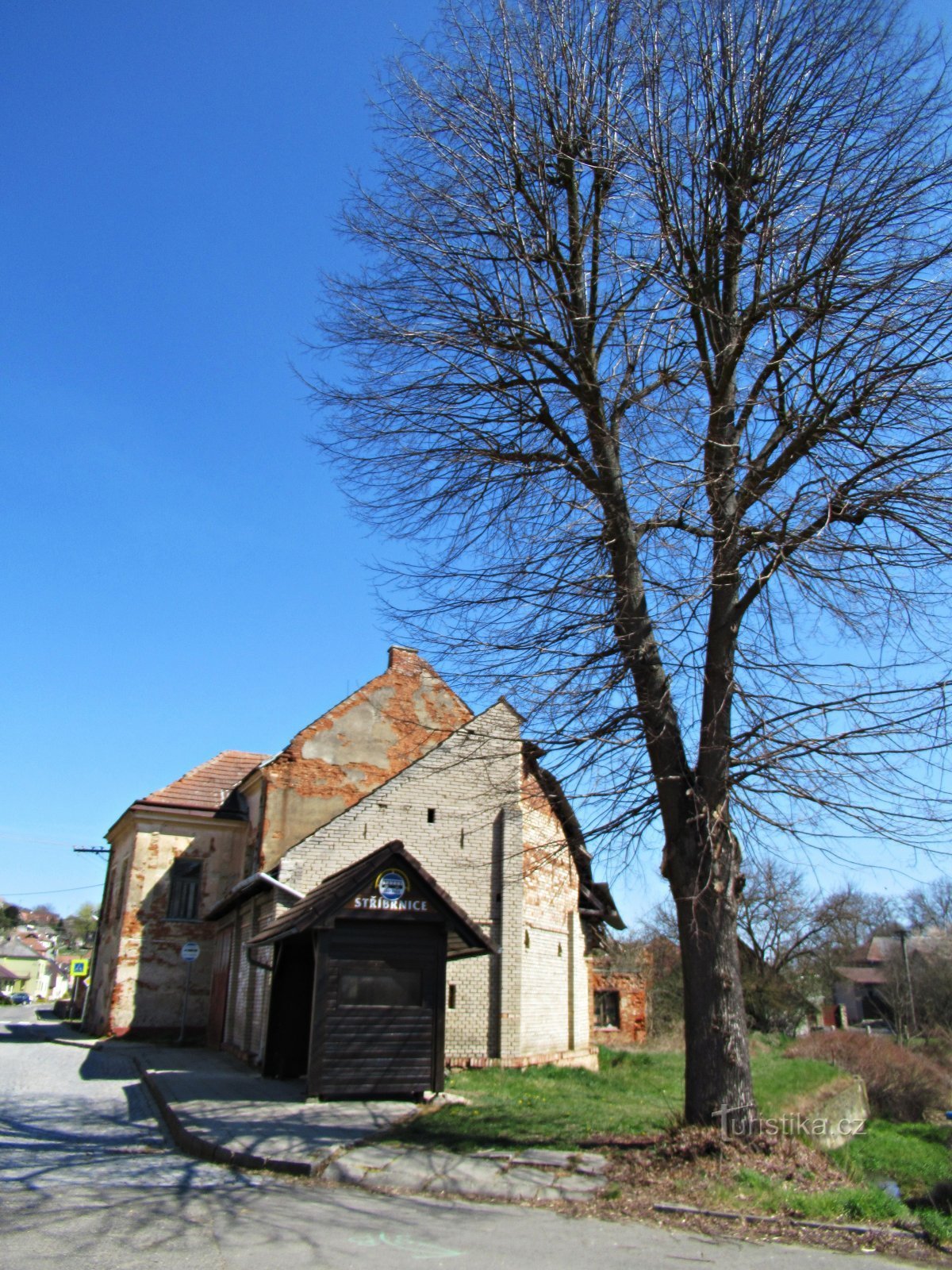 Stříbrnice, un sat situat în Slovácko și vederi asupra satului