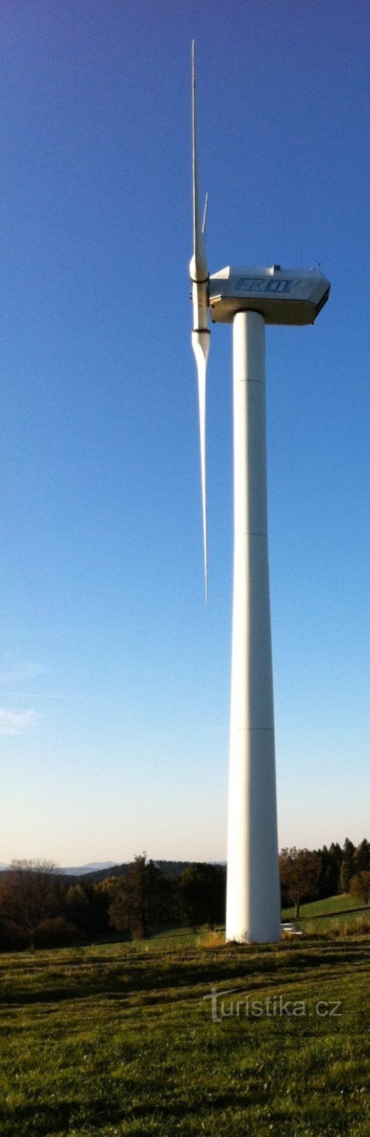 Máquina No. 5 en el fondo de la cima de las Montañas Javory