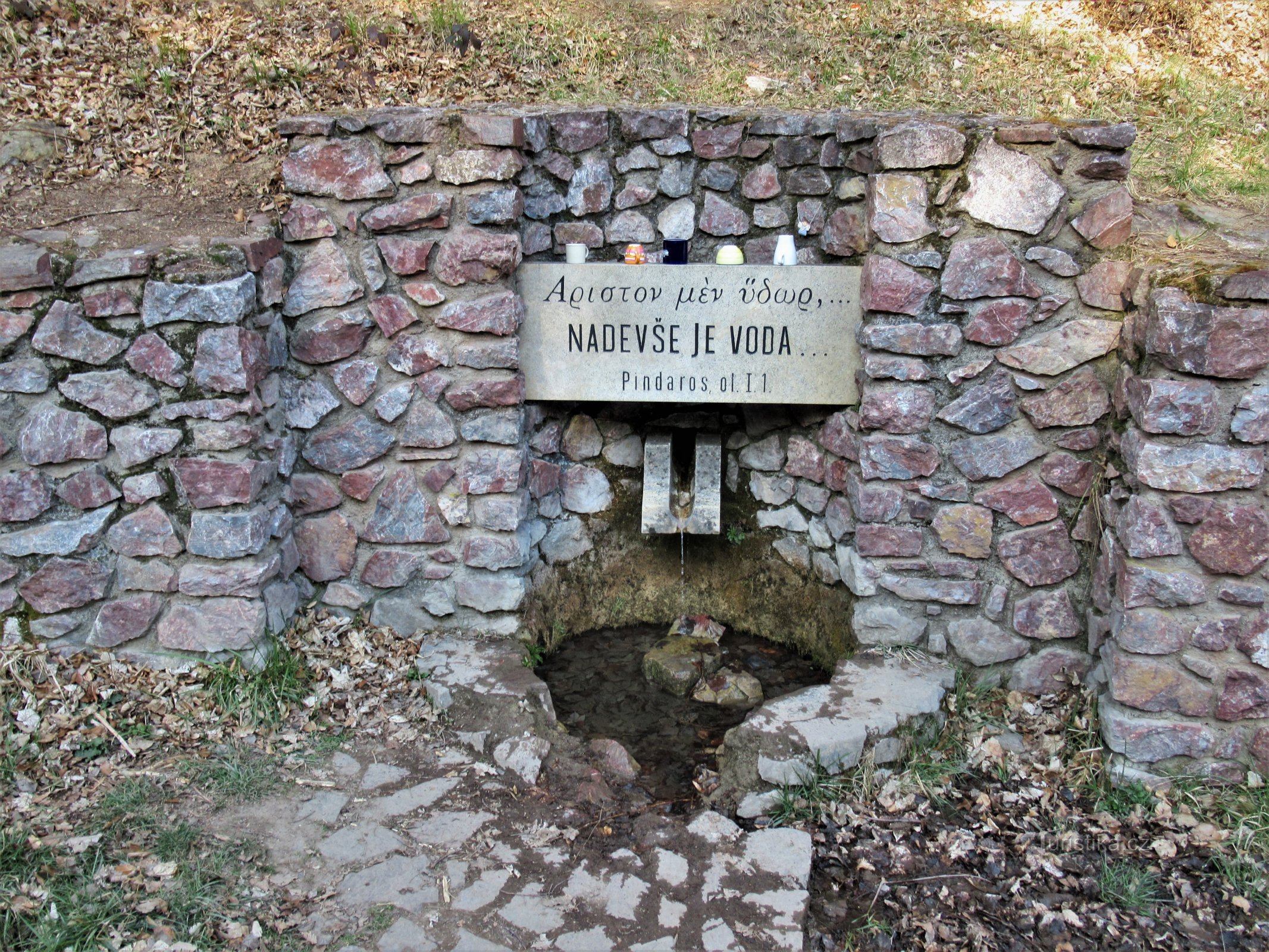 Studánka Nadevše je voda