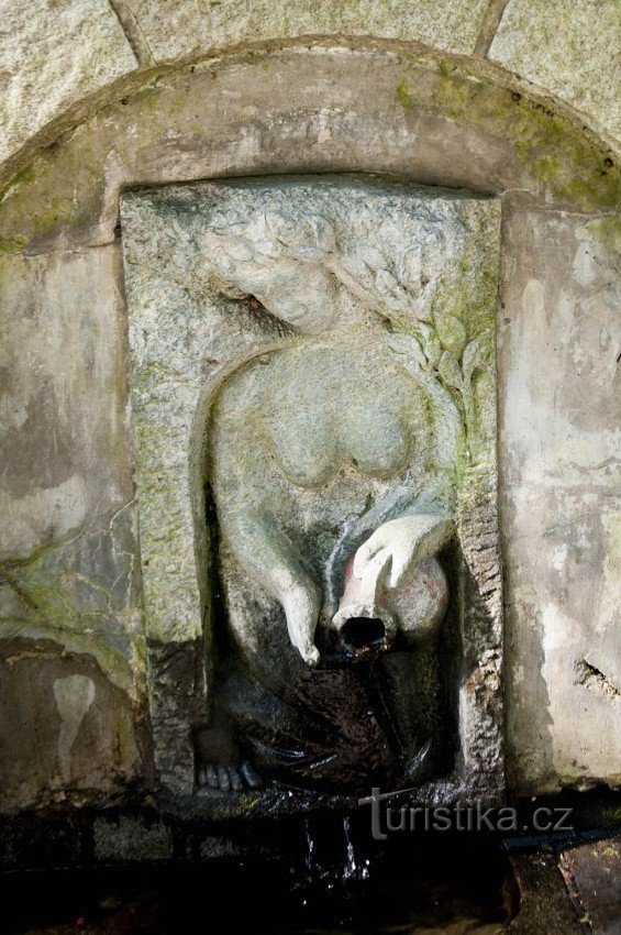 The well under the Červenohorský saddle