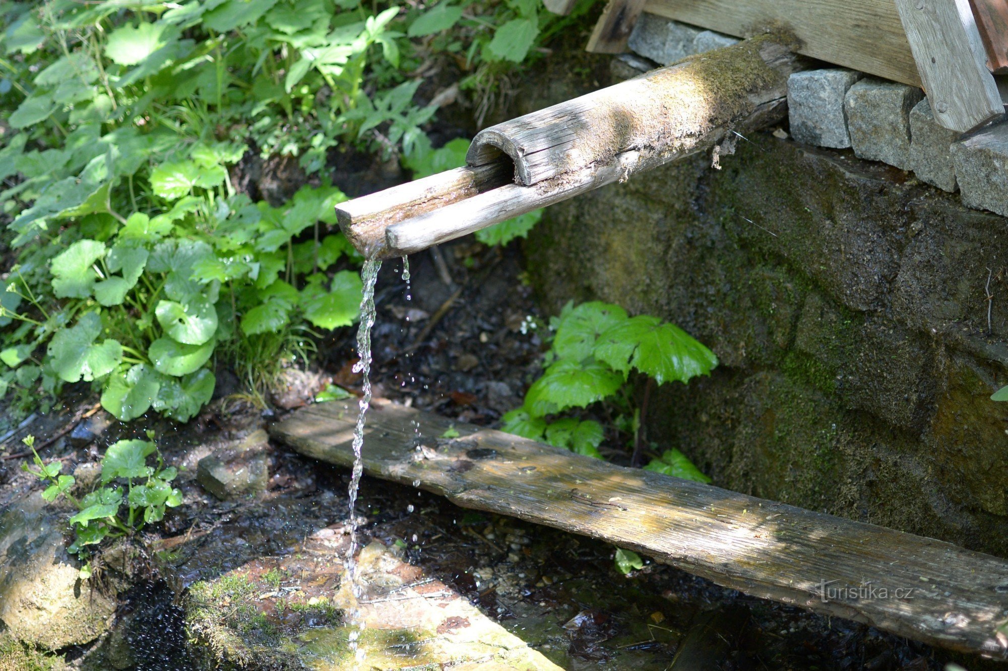 Pozo con agua potable