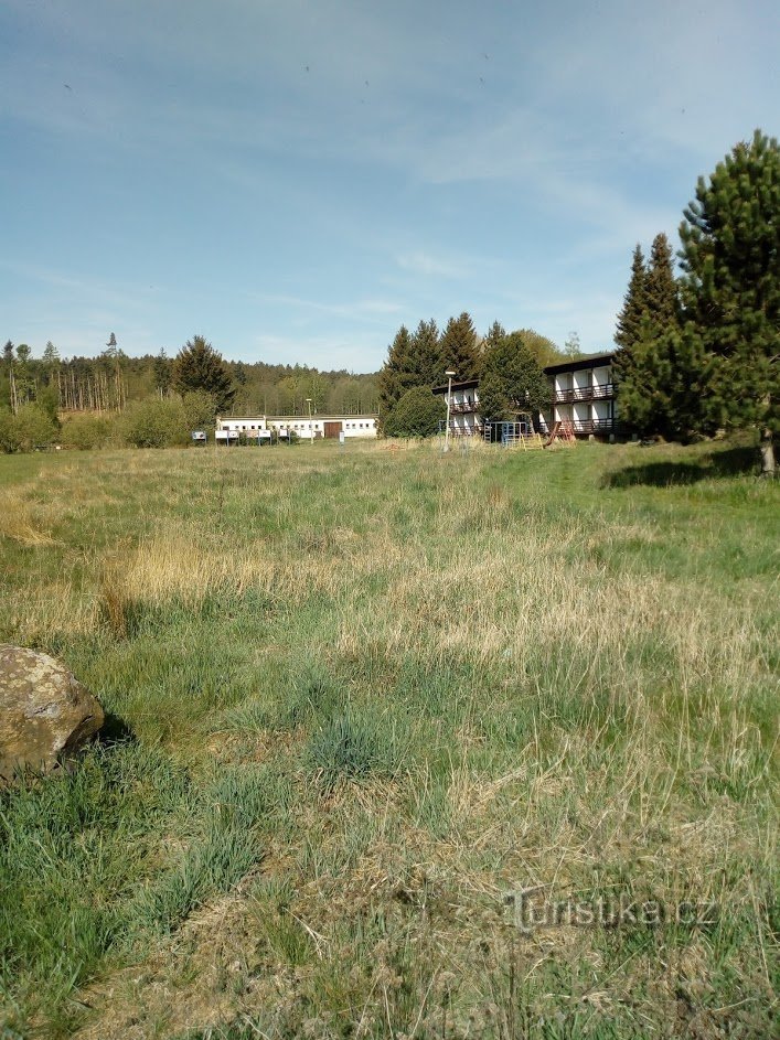 Bene escursioni intorno al monumento naturale di Vysoký kámen