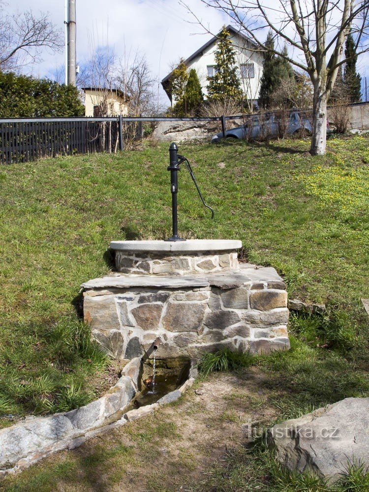 Brunnen