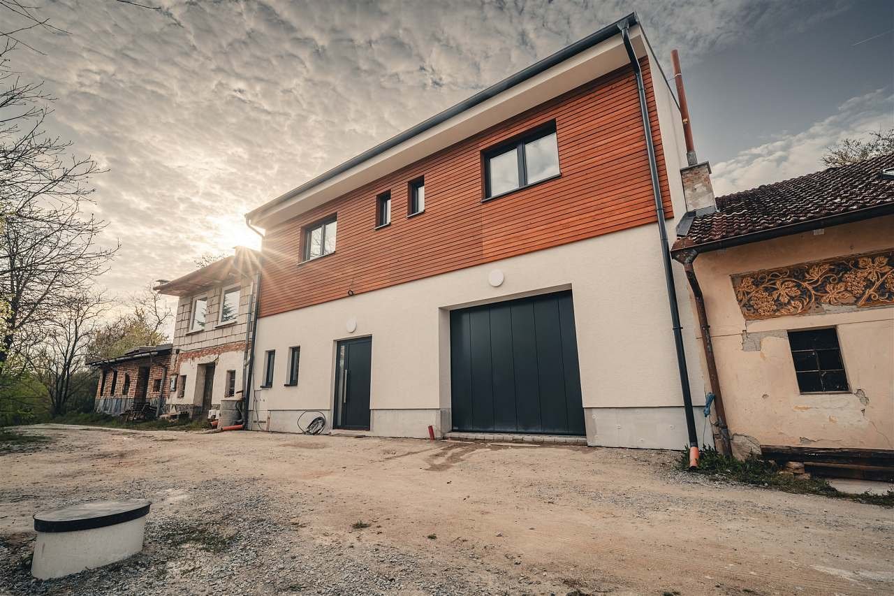 Štyry cimry - Víno Cichra - Vinařství a ubytování