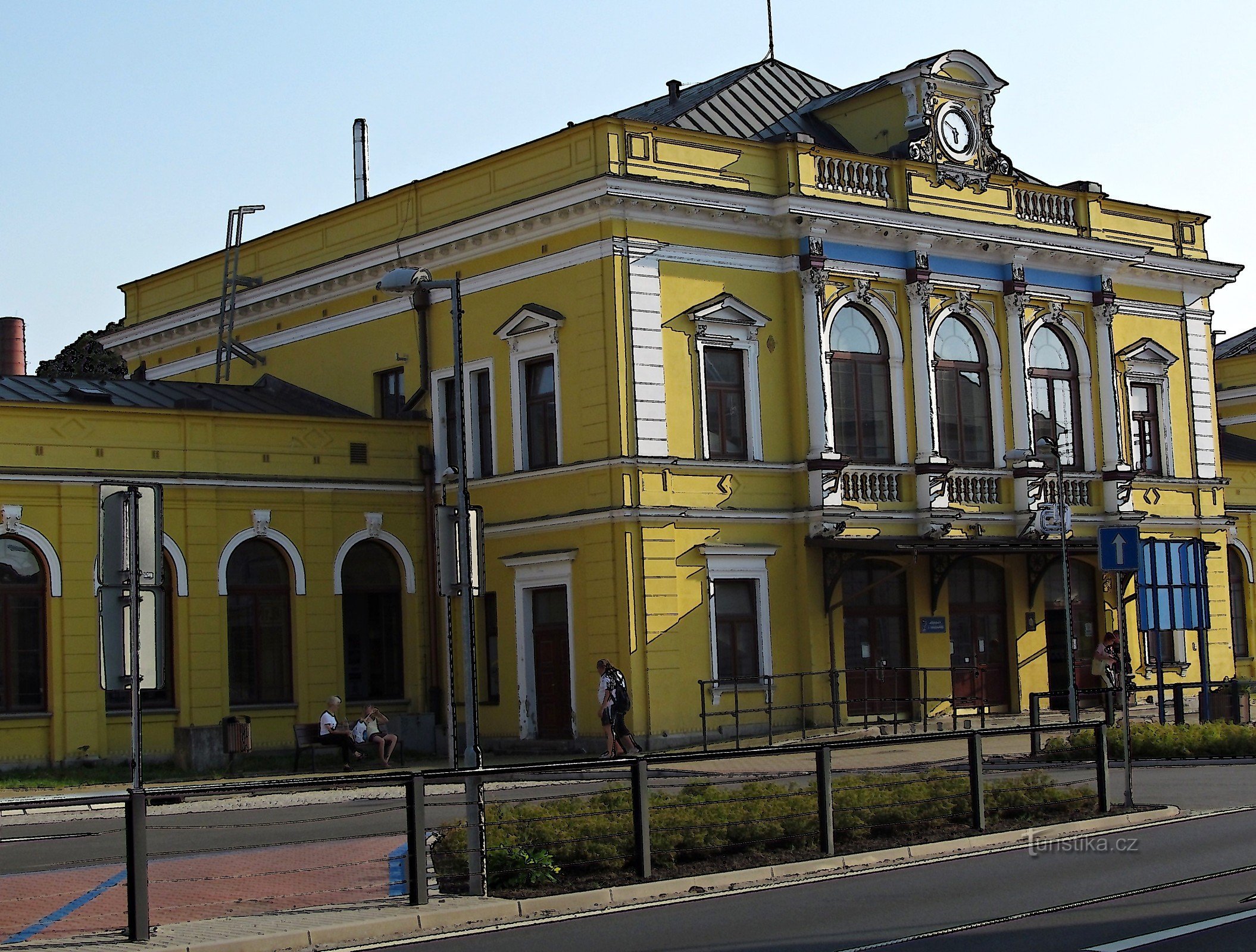 Šumperk - το κεντρικό κτίριο του σιδηροδρομικού σταθμού