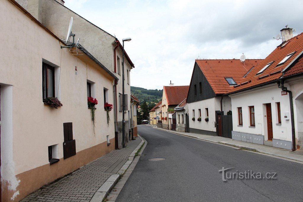 Sušice, ulica Nuželická