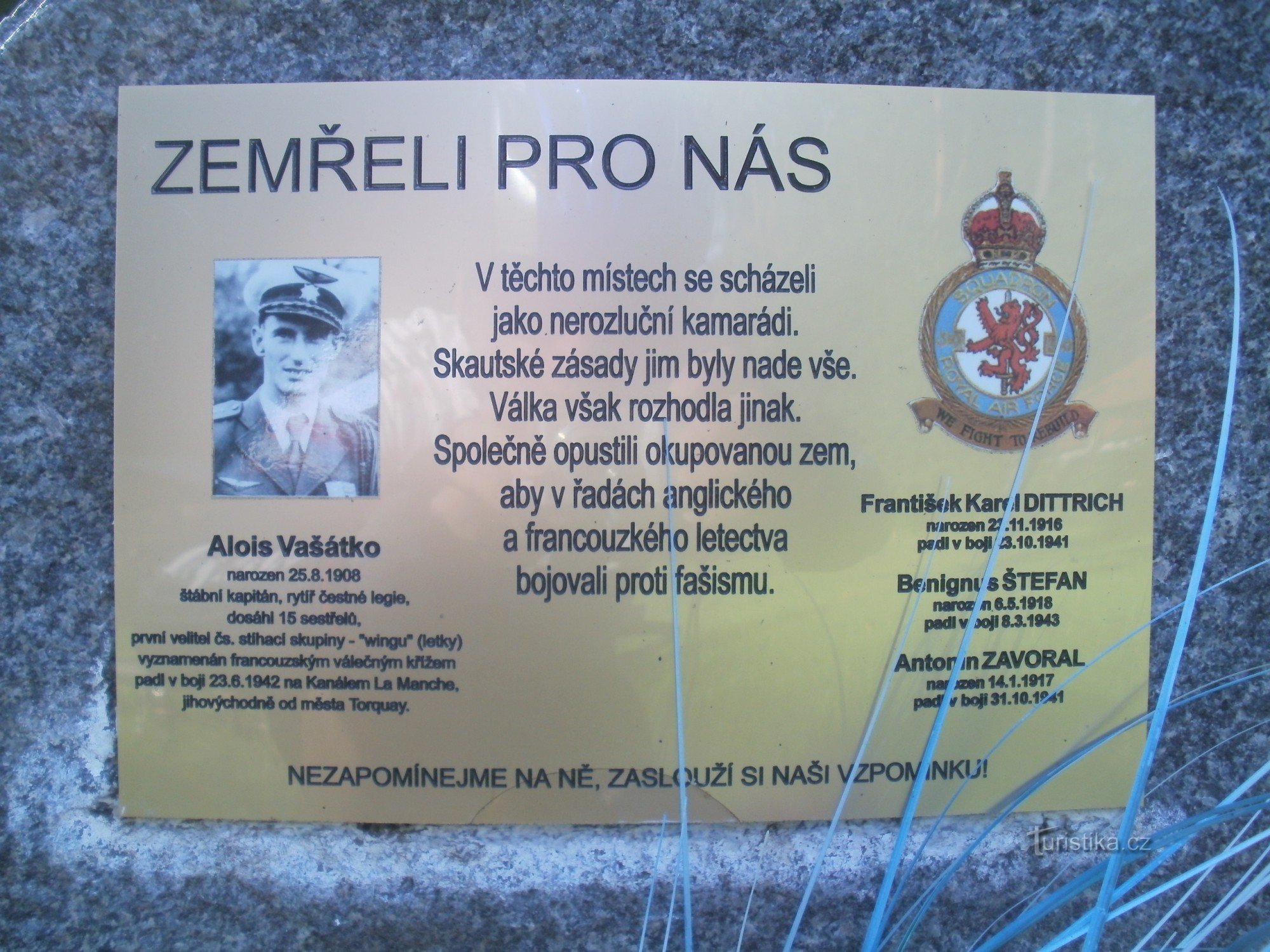 Suté Břehy - spomenik avijatičaru