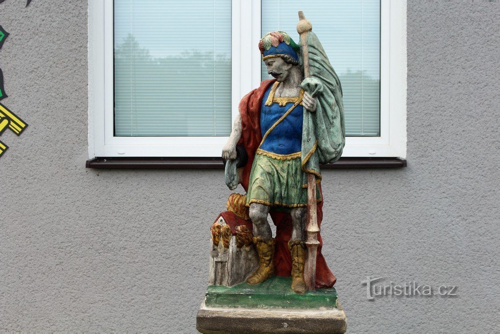 St. Florián in front of the fire station