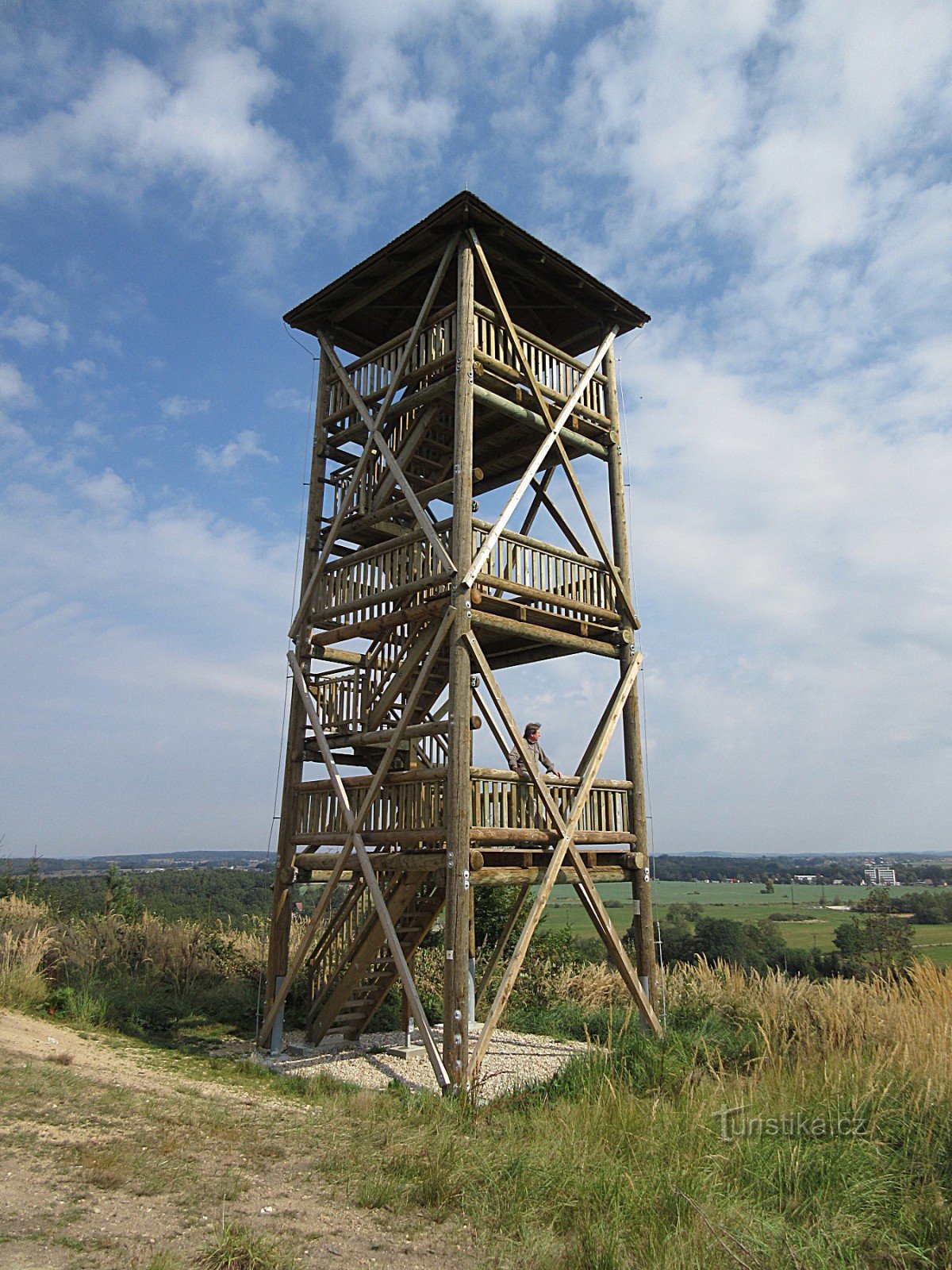 Svákov - torre de vigia, castelo, capela