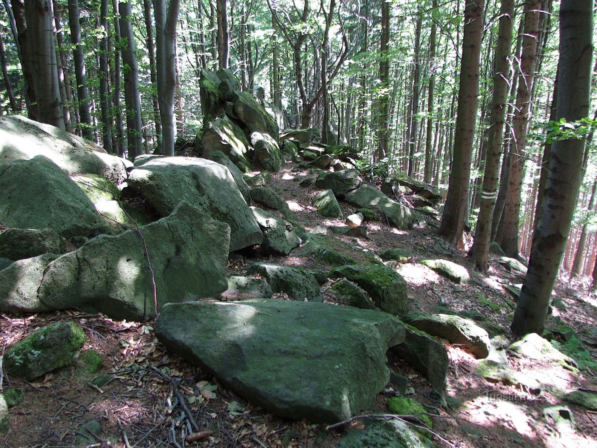 Les rochers de Svantovítov du côté supérieur...