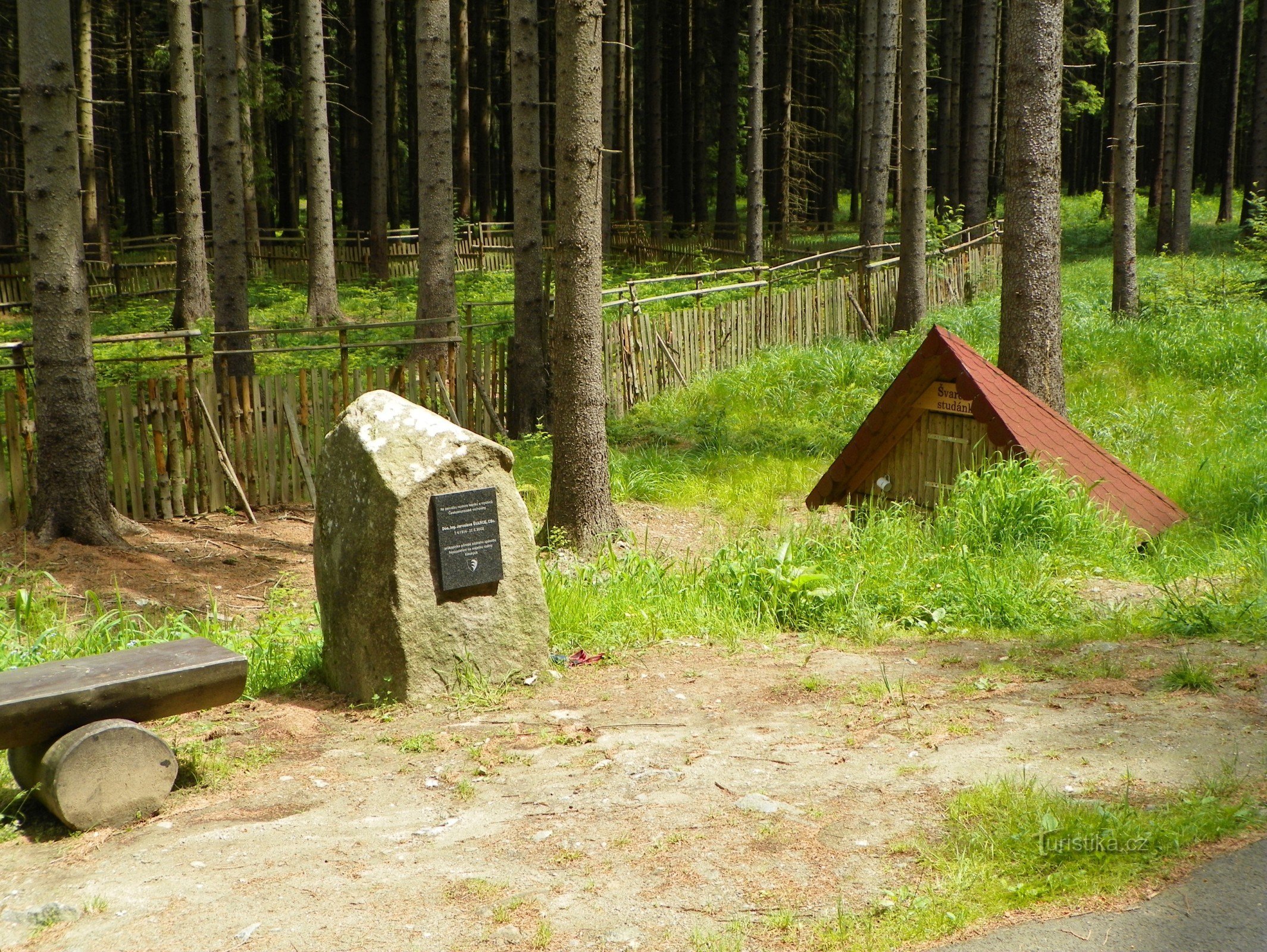 Brunnen und Denkmal von Švarc