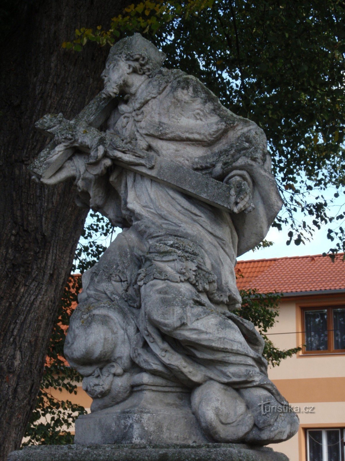 St.-Johannes-Statue in Vladislav