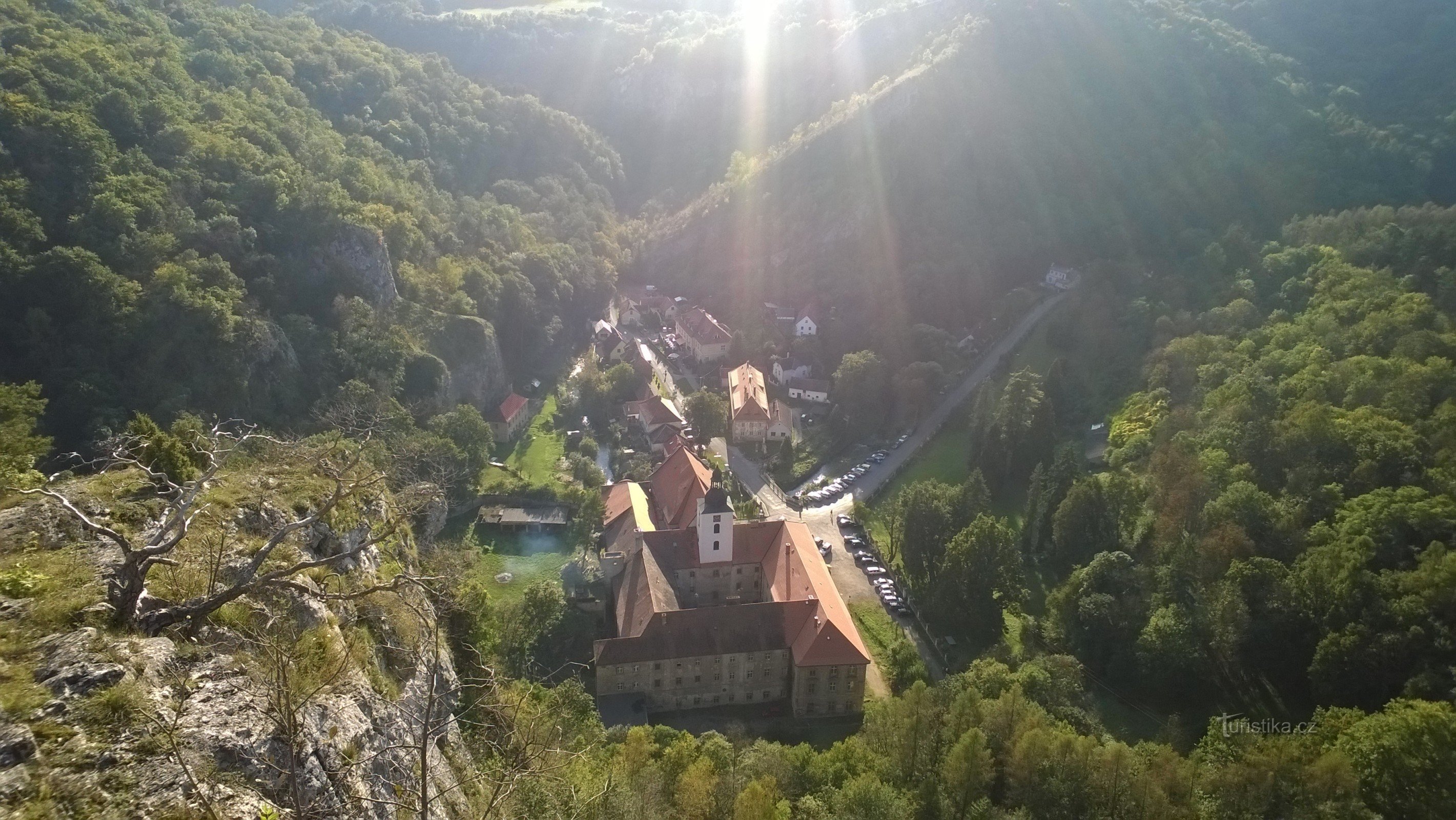 Św. Jan pod Skalou - piękne miejsce w Czeskim Krasie