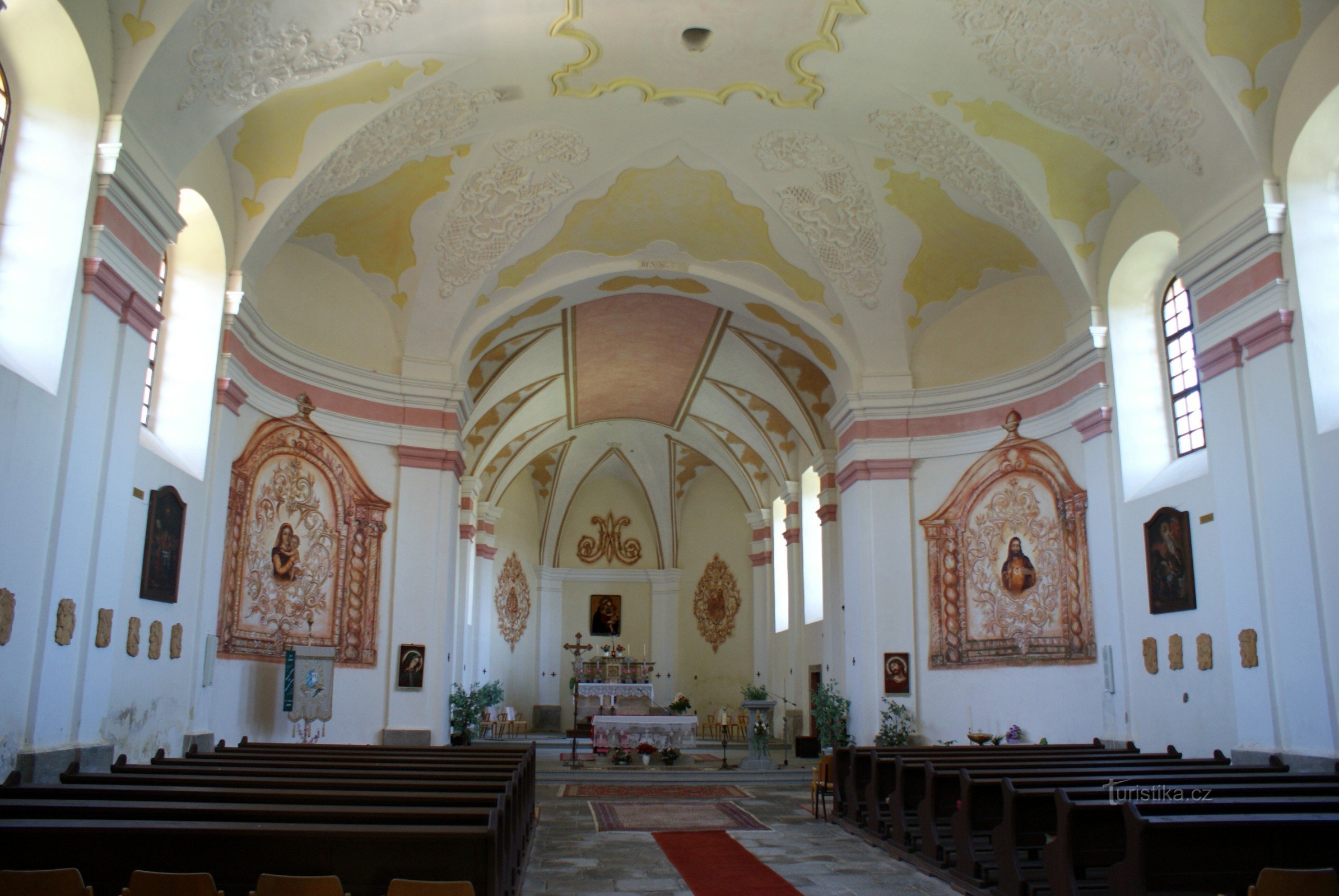 Svatý Kámen (w pobliżu Rychnova nad Malší) – Kościół Matki Boskiej Śnieżnej