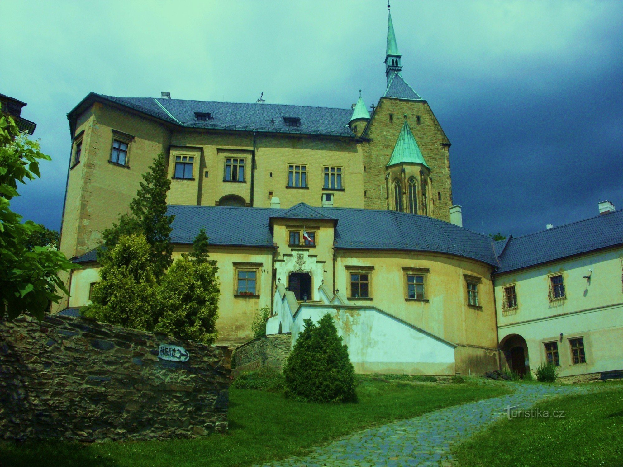 Svatý Kopeček ZOO - hrad Šternberk - Olomouc   ( 2004 )