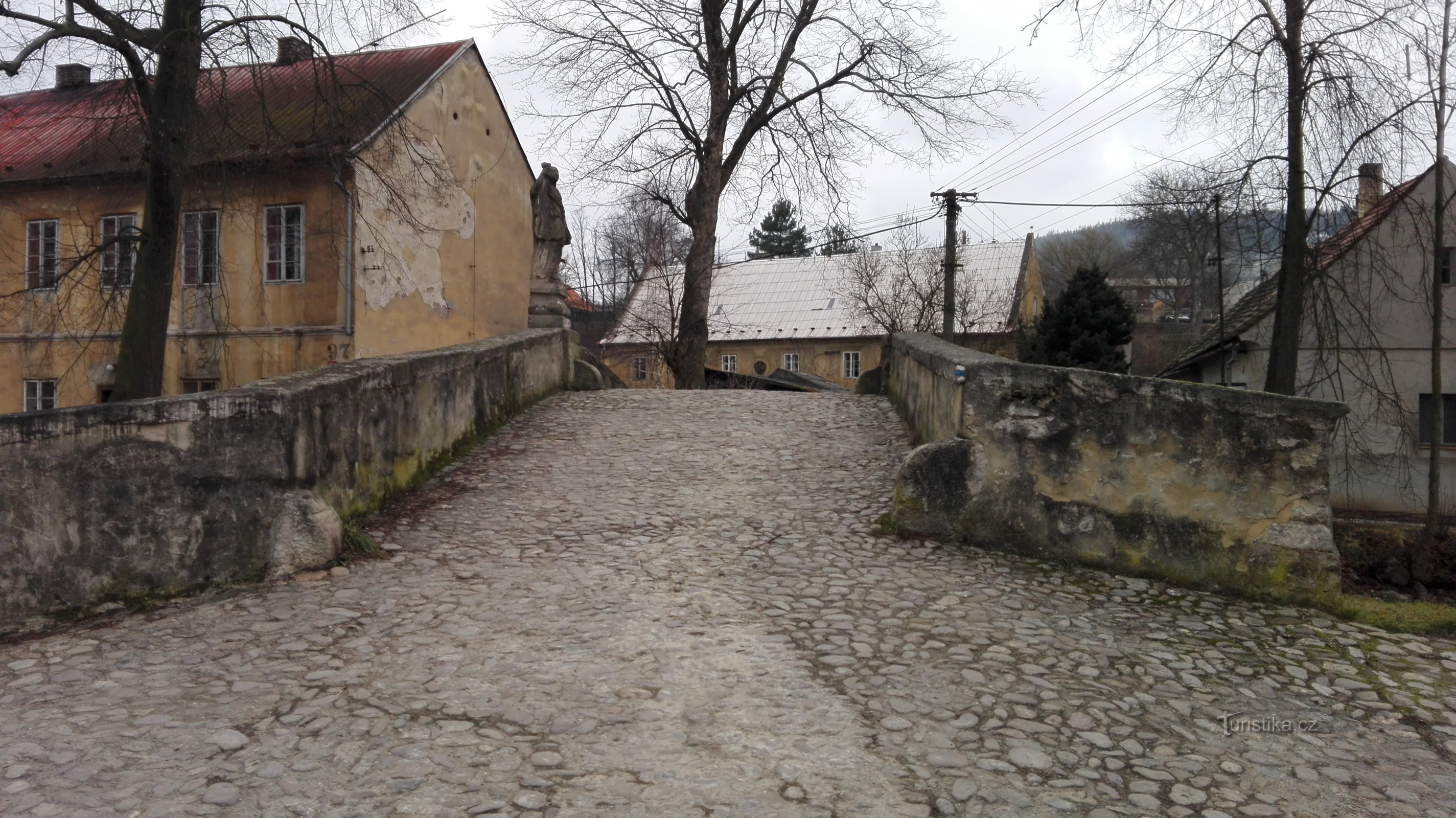 El puente sueco en Dobřív