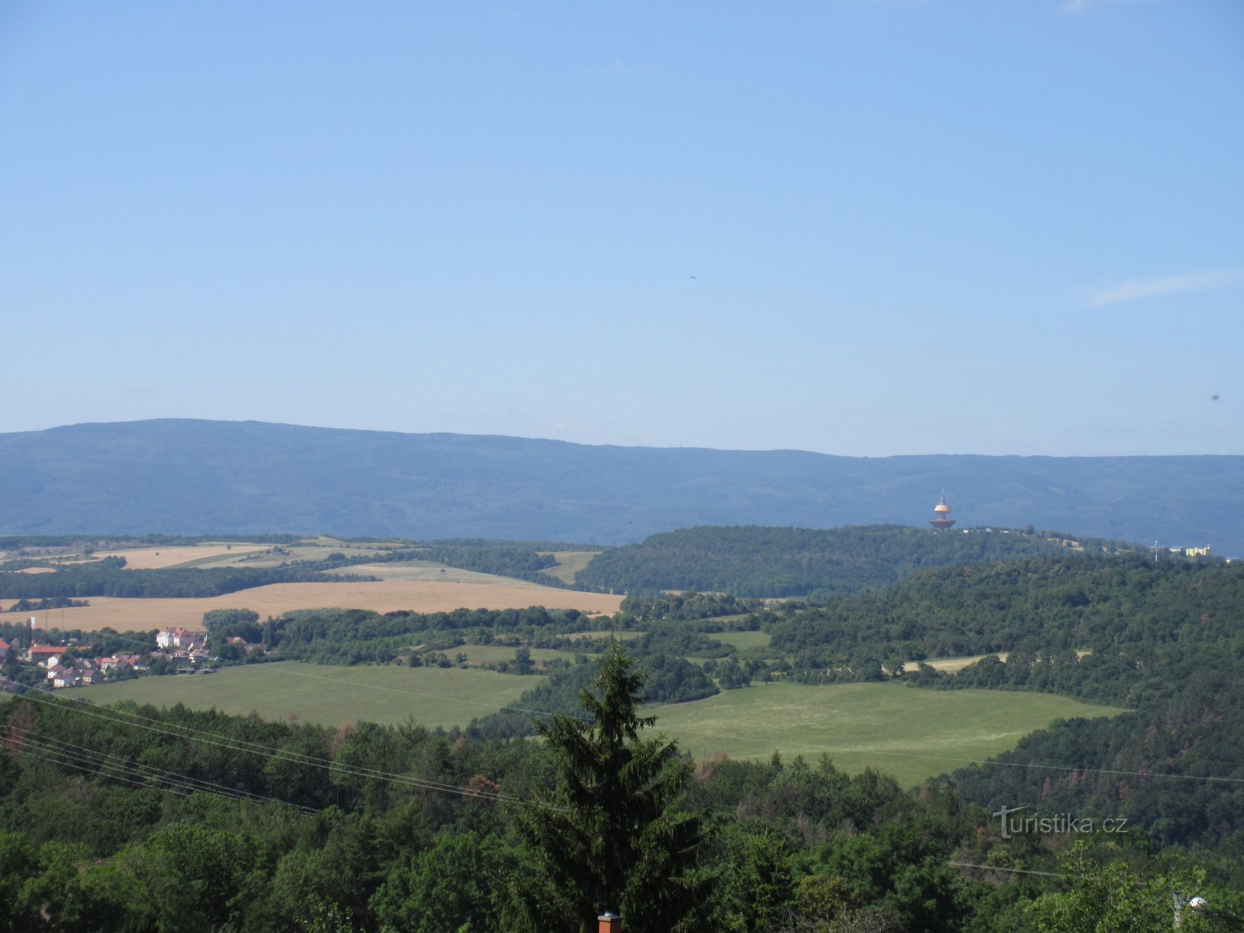 Svetec - phần còn lại của tháp quan sát bằng đá Aloisova hýzna