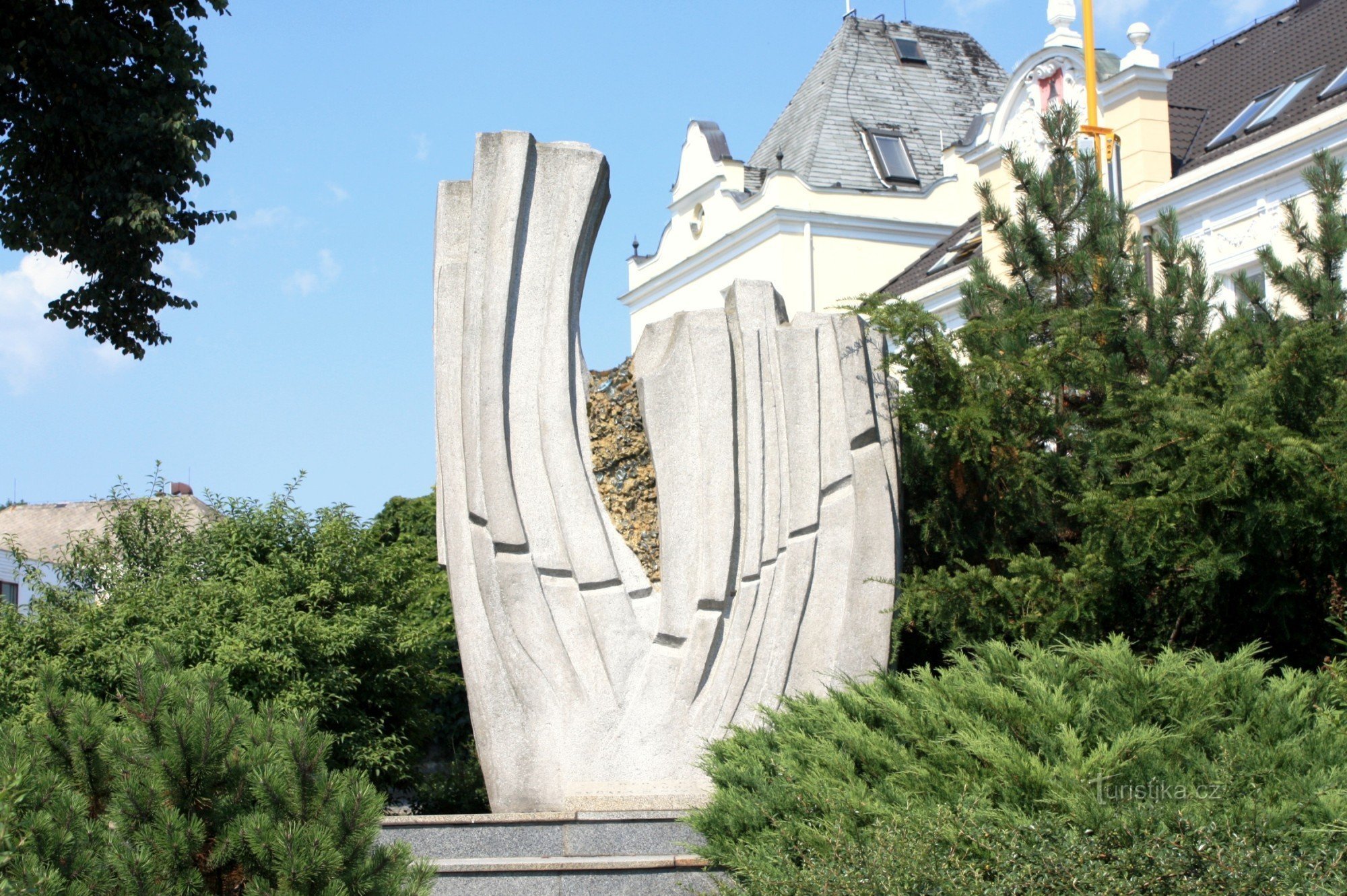 Světlá nad Sázavou - sculpture Verre et pierre