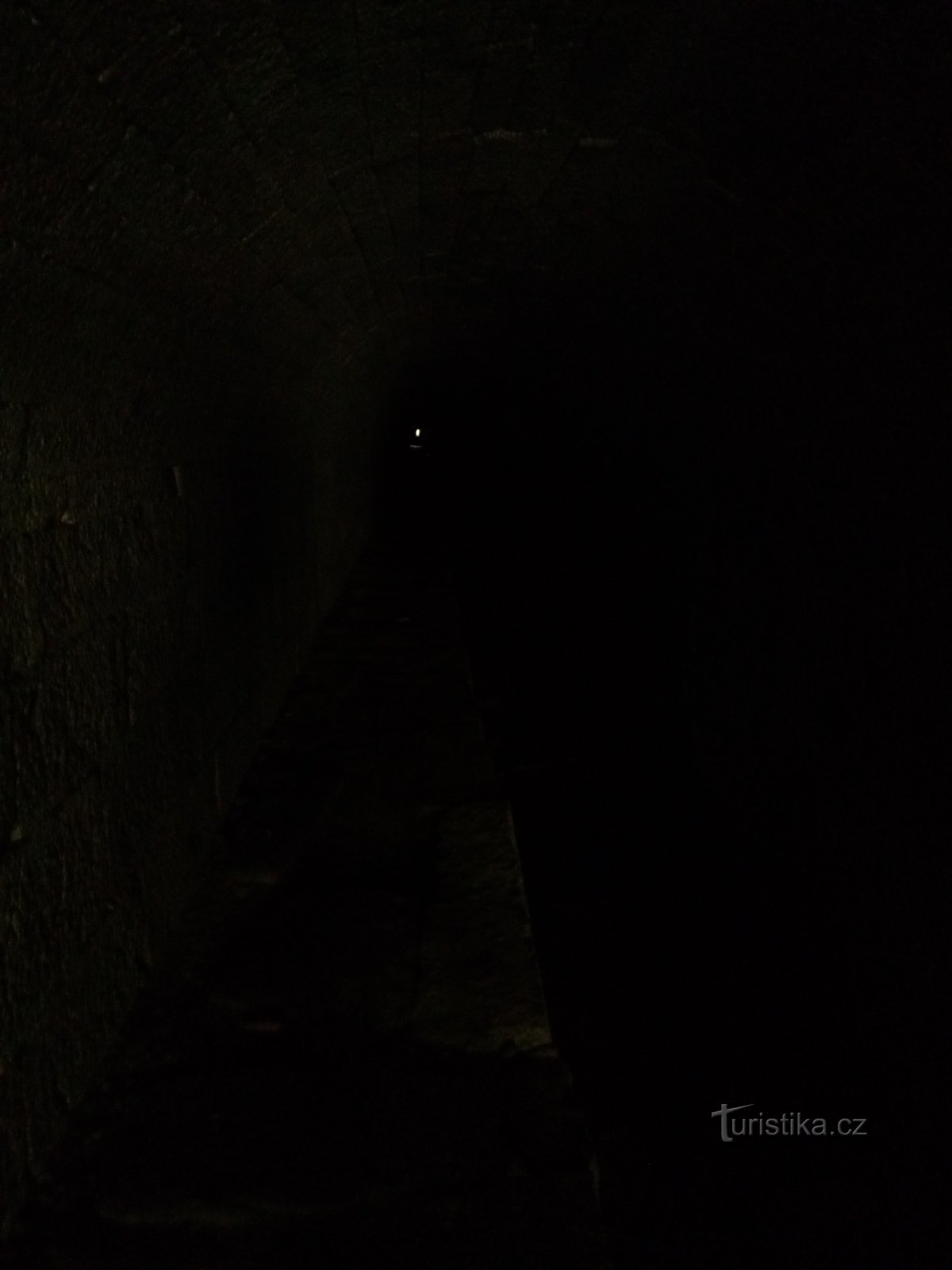 Ánh sáng ở cuối đường hầm