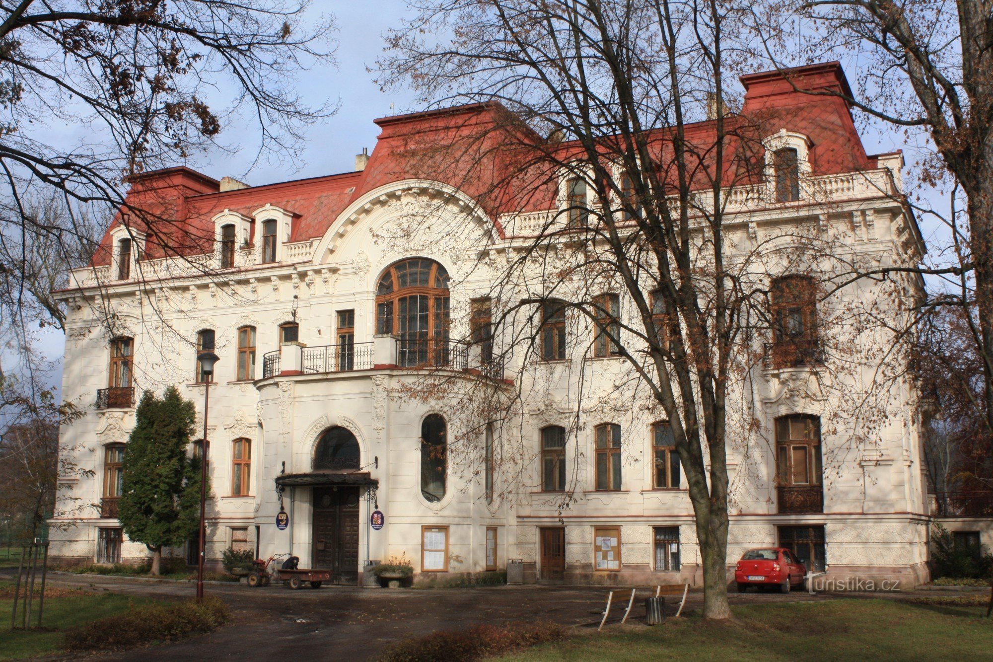 Svitavka - het stadskantoor bevindt zich vandaag in de villa