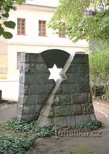 Svitavy - monumento a Oskar Schindler
