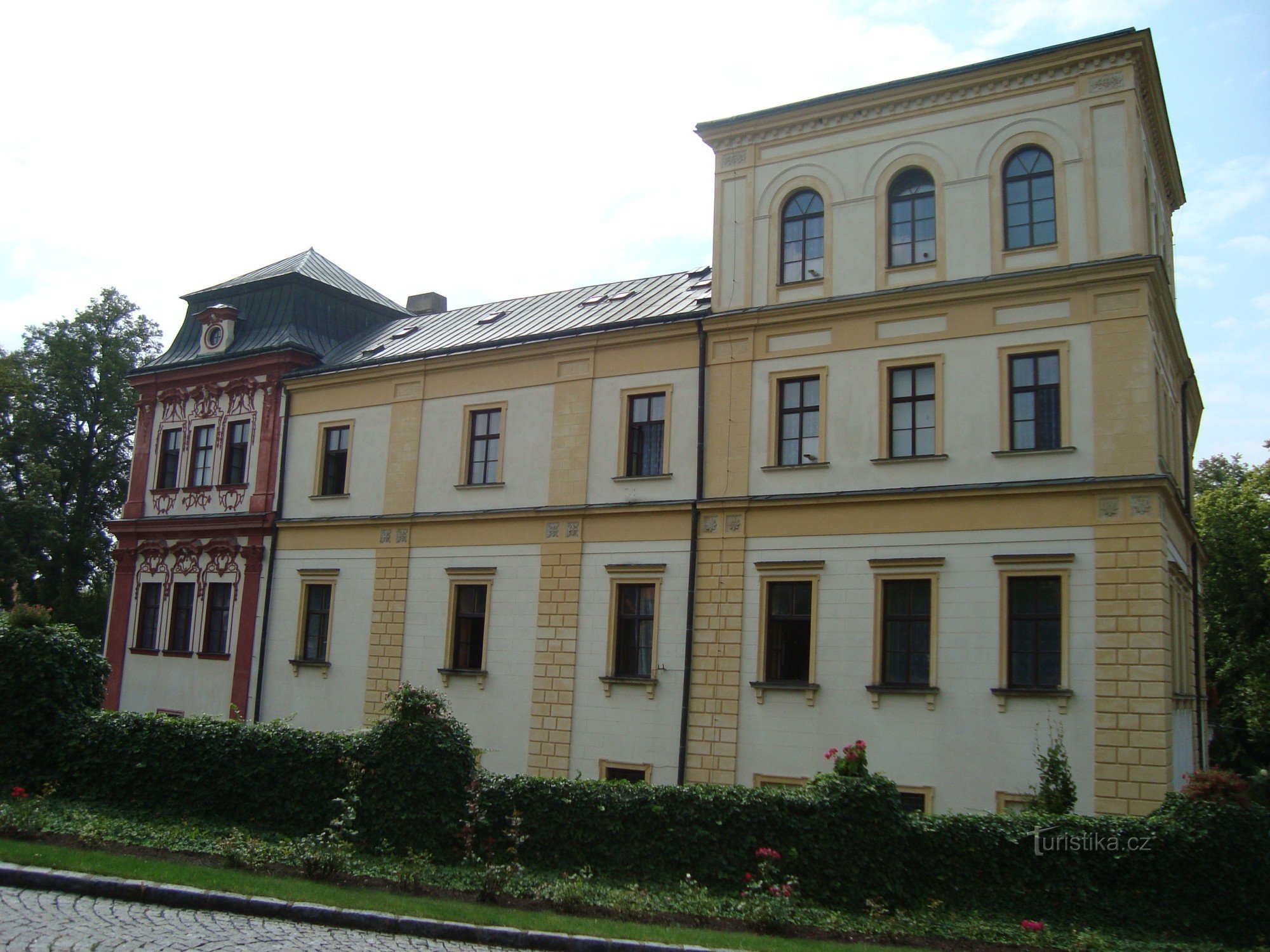 Castelul Svojšice-Foto: Ulrych Mir.