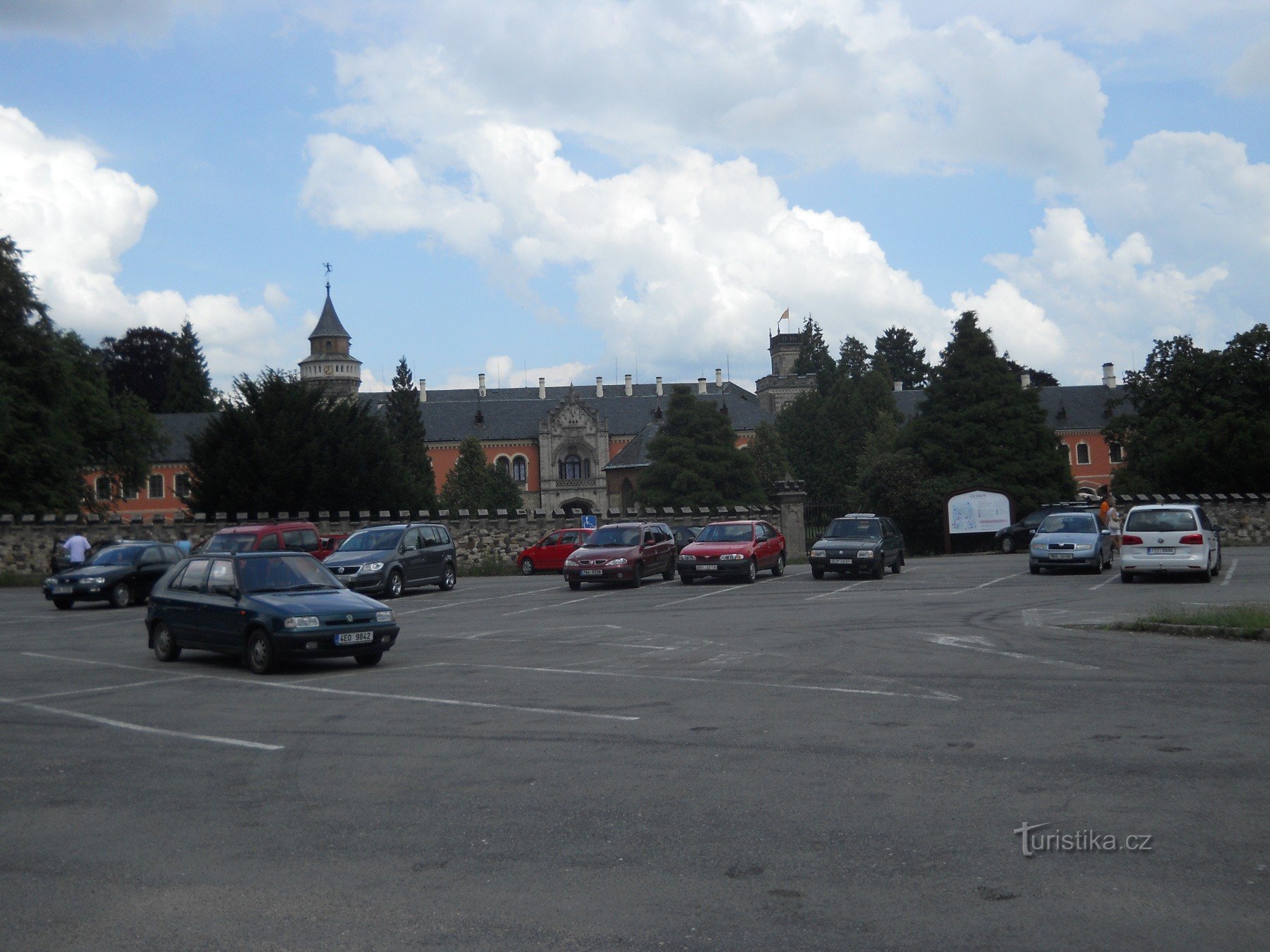 Sychrov - Schloss und Schlossgarten