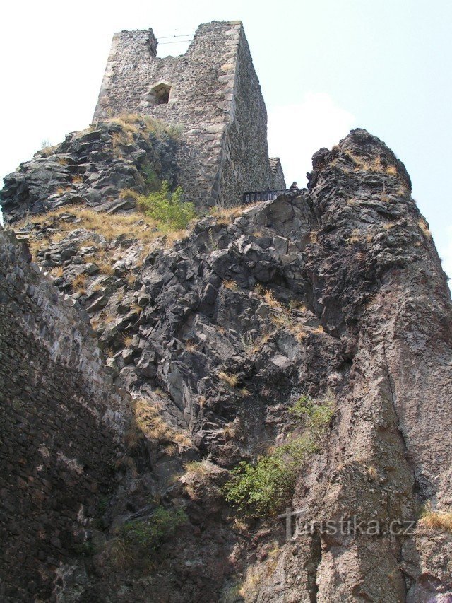 Das Symbol des Böhmischen Paradieses - die Staatsburg Trosky