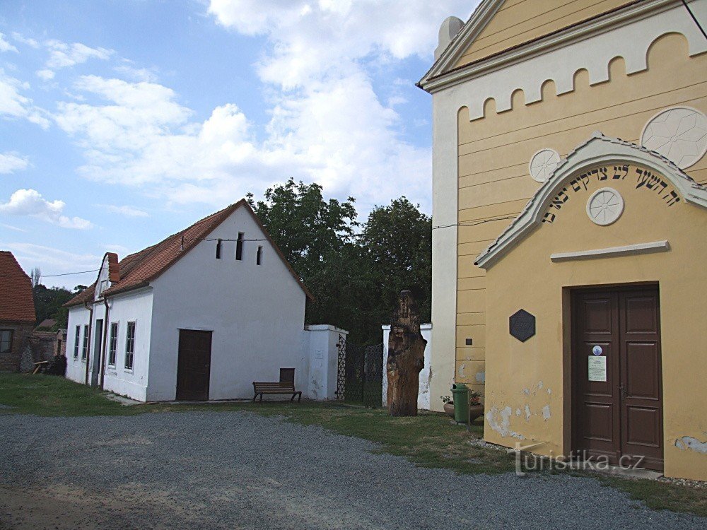 Synagogue