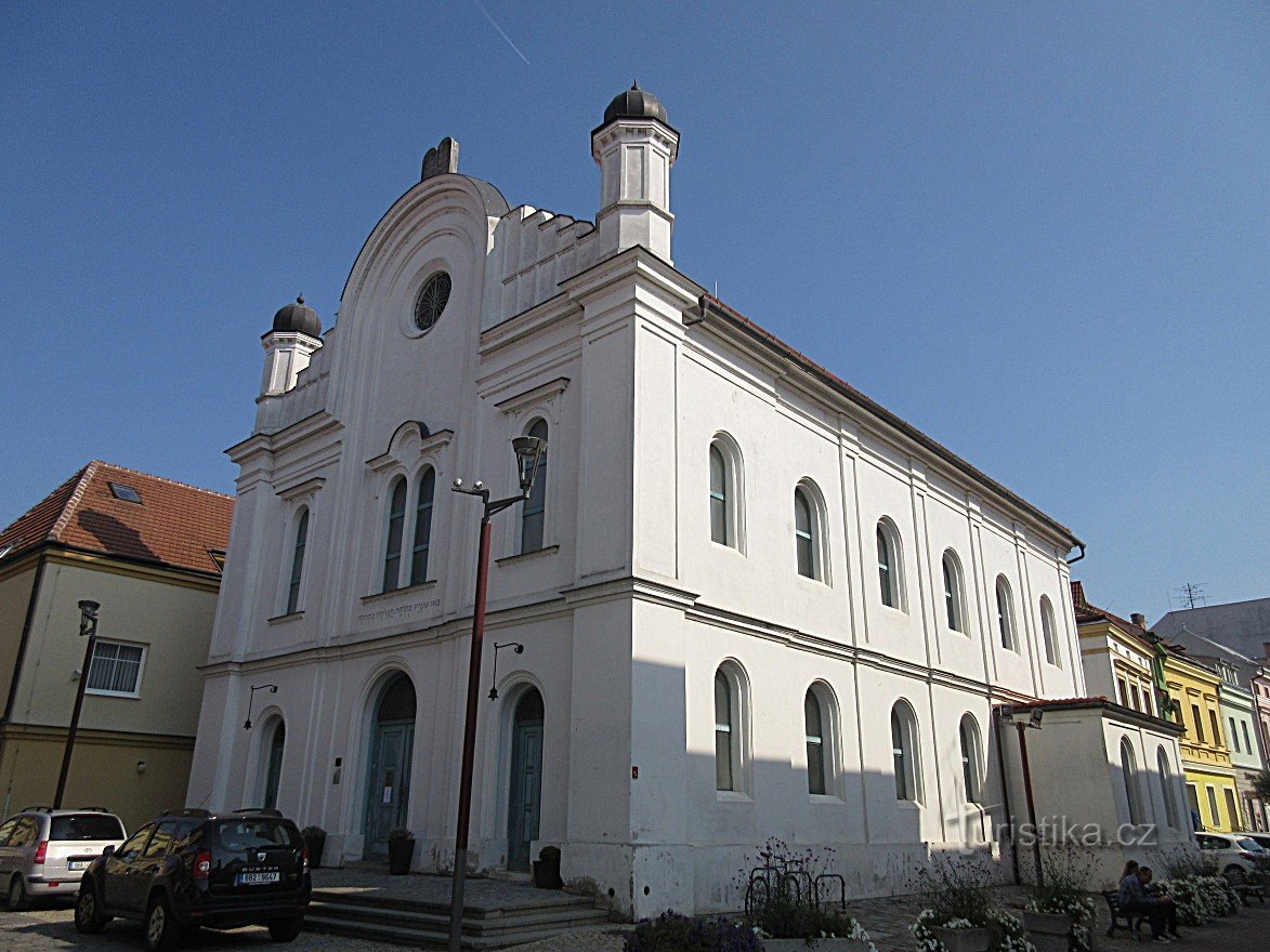 synagogue