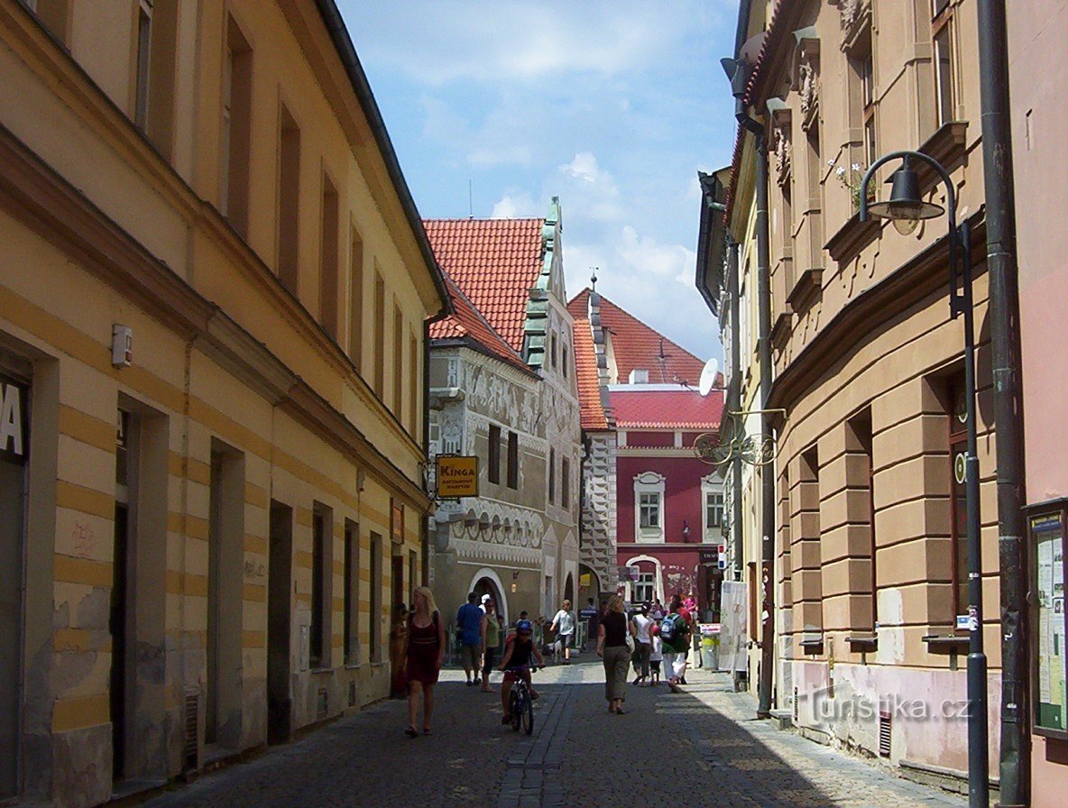 Tábor-Pražská ulice u Žižkova náměstí-Foto:Ulrych Mir.