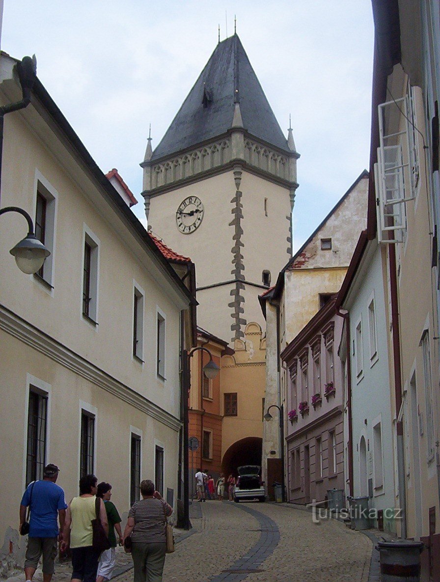 Tábor-Tòa thị chính cổ từ Phố M. Húsky-Ảnh: Ulrych Mir.