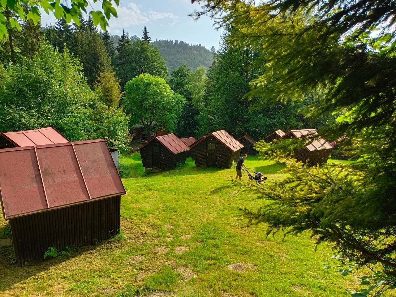 Complexo de acampamento - cabanas