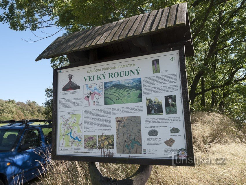 Stap in het zadel onder de piek, loop vanaf daar omhoog