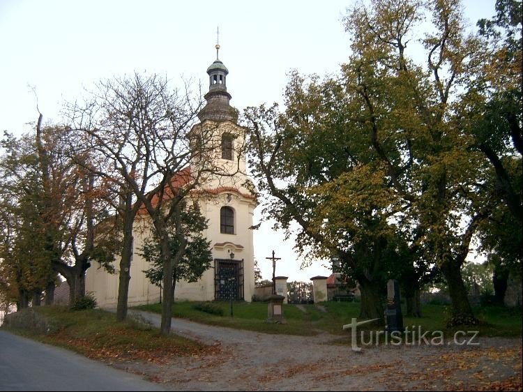 Tachlovice - kirke