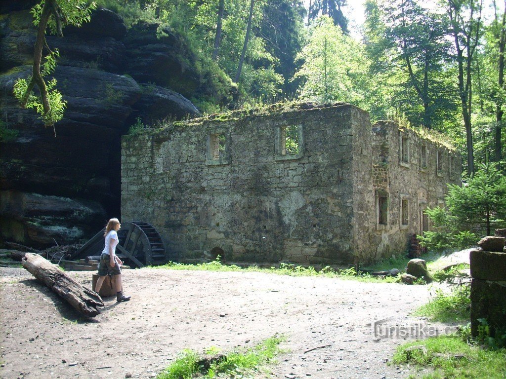 The mysterious Dolský mill