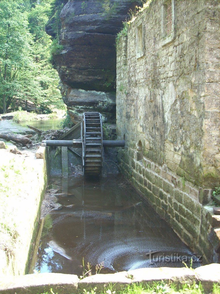 Le mystérieux moulin Dolský