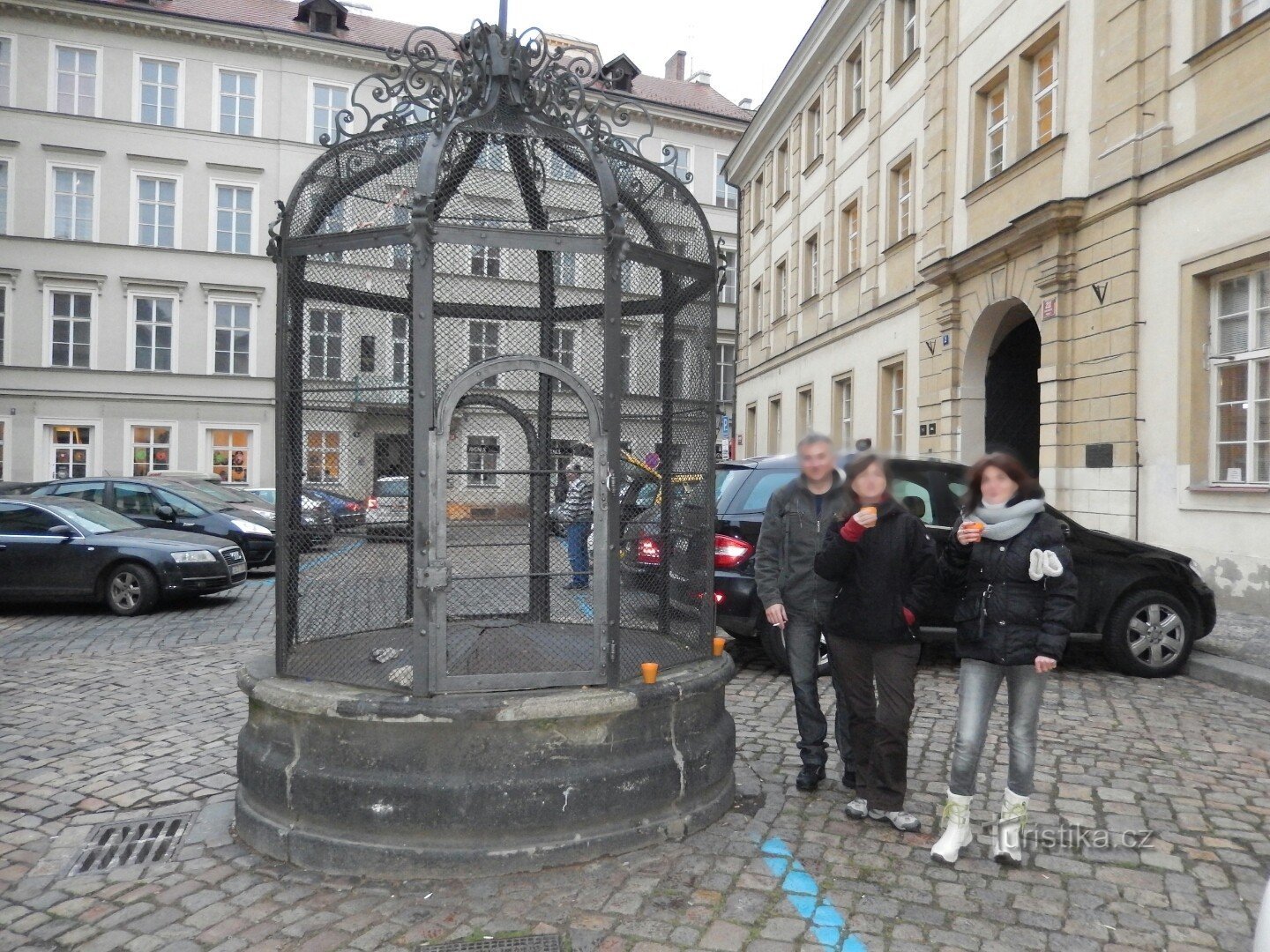 MYSTERISKE PASSAGES AF DEN GAMLE BY PRAG