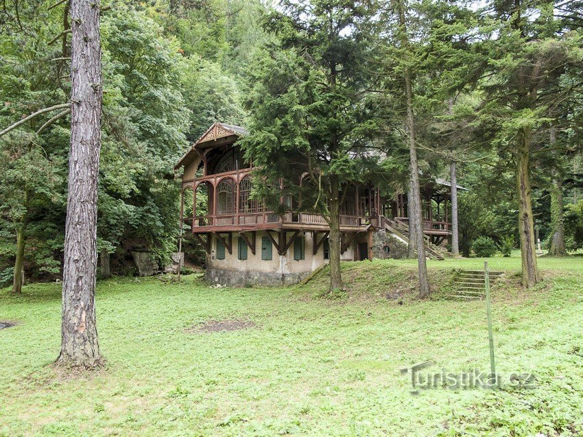 Dance hall in Račí údolí