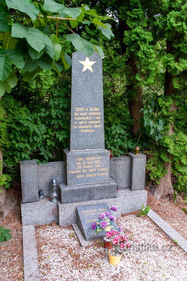 Tatenice - Monumento aos lutadores caídos