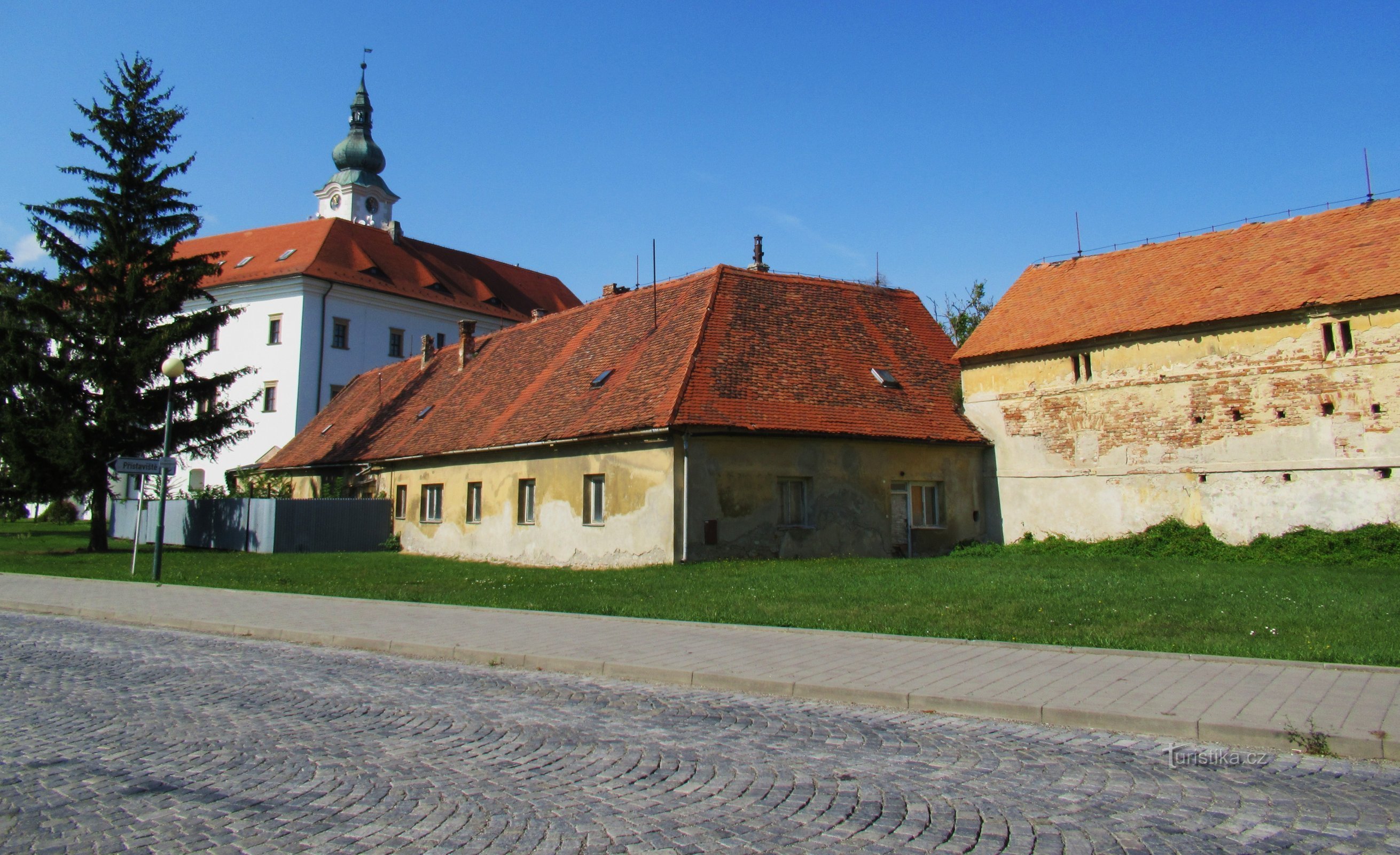 Tehnički spomenik - Manský pivovar u Uh. Ostruga