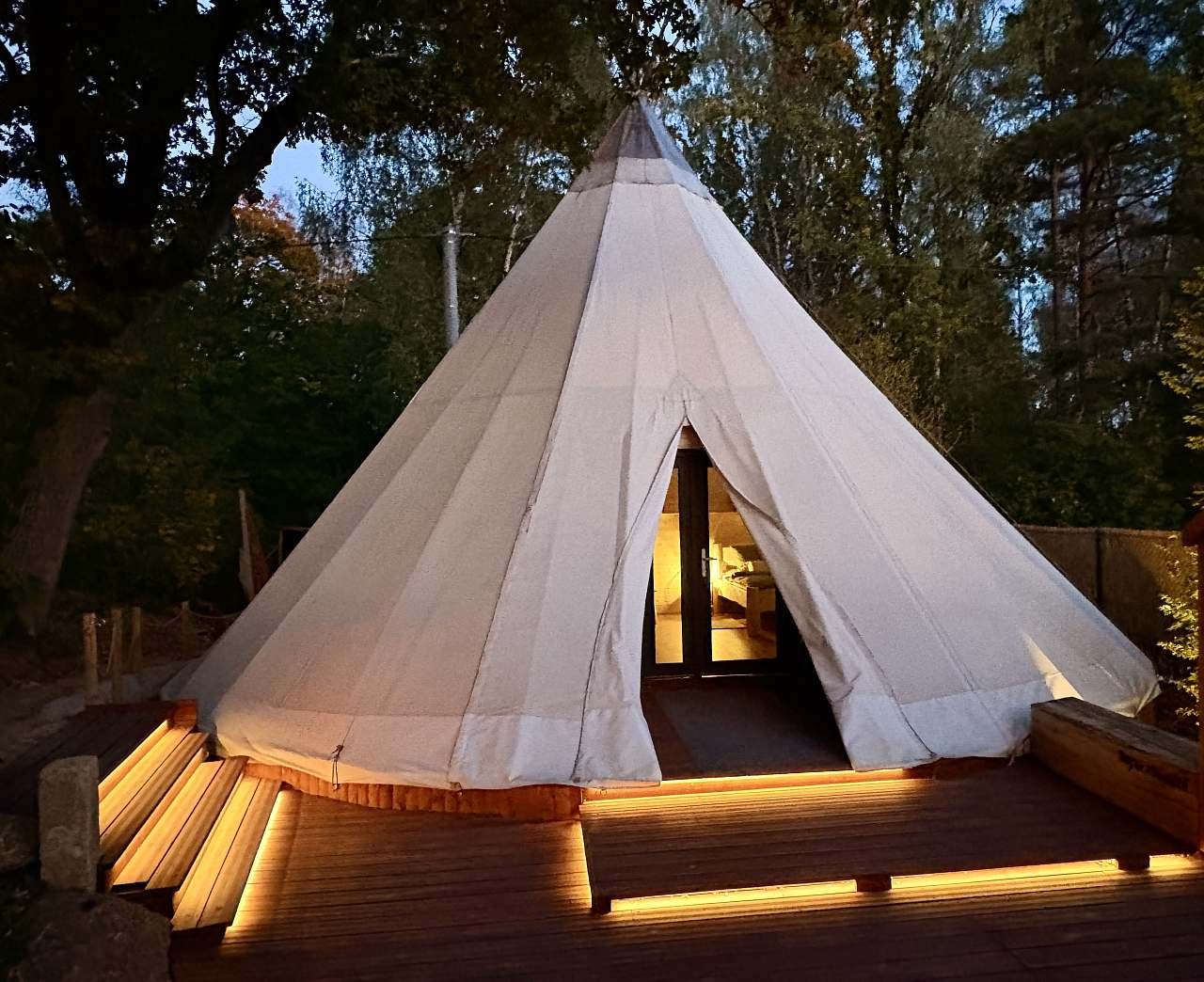 Teepee Mostiště