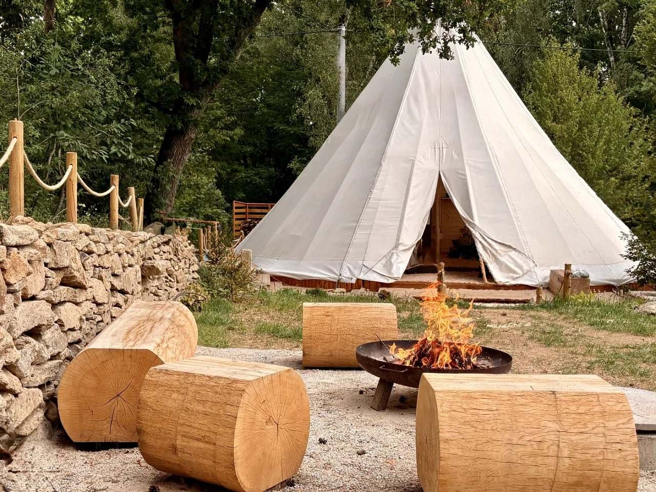 Teepee Mostiště s vlastním wellness