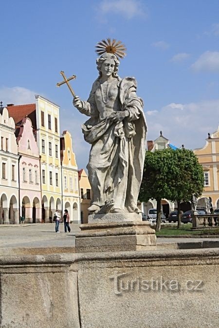 Telč - nedre fontän på torget